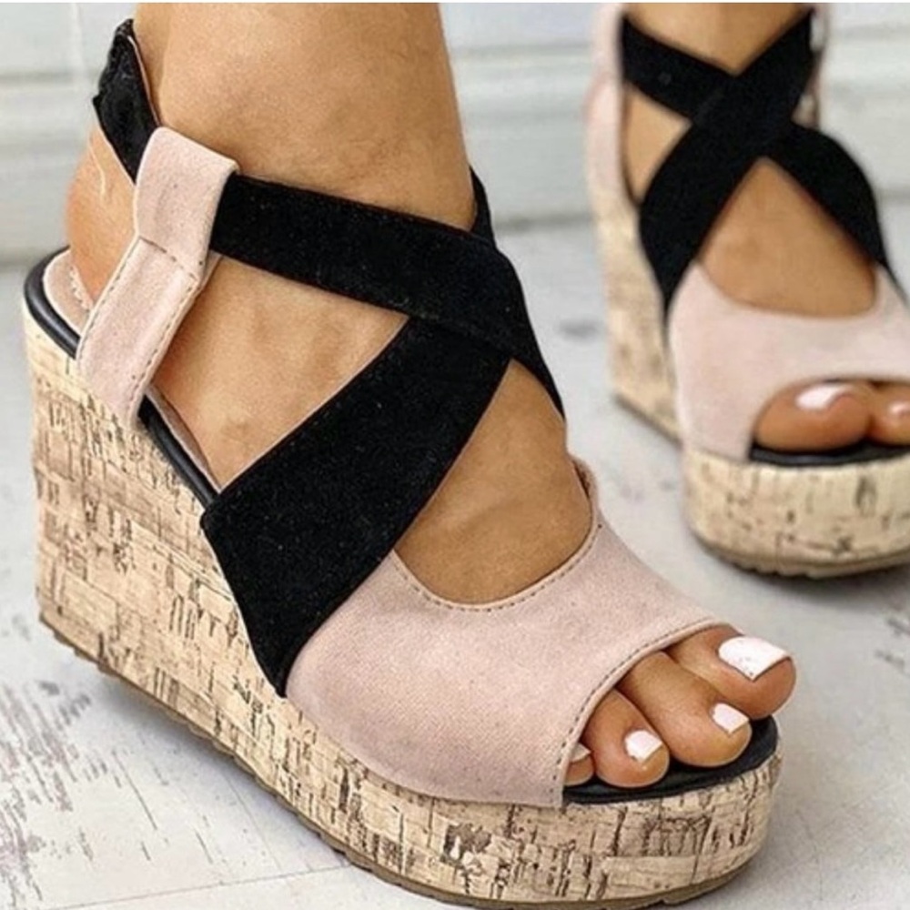 Black and Beige Wedge NWOT size 40